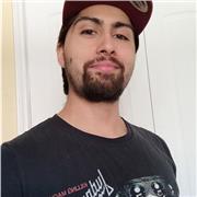 Profesor de Educación Física especializado en trabajo de entrenamiento personalizado, desde infantes hasta adultos mayores, con énfasis en la educación emocional